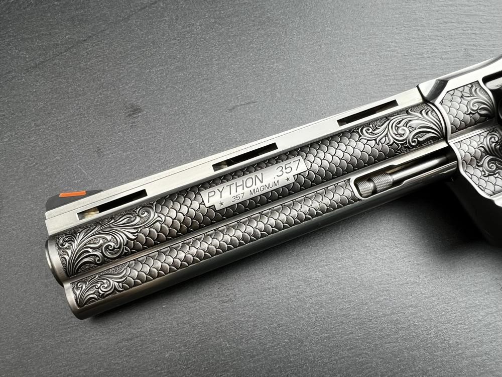 FACTORY 2ND - Colt Python ENGRAVED Royal Snake Scale by Altamont 6"-img-1