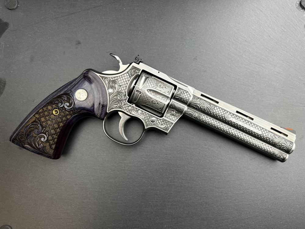 FACTORY 2ND - Colt Python ENGRAVED Royal Snake Scale by Altamont 6"-img-9