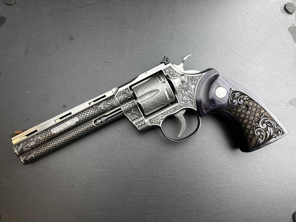FACTORY 2ND - Colt Python ENGRAVED Royal Snake Scale by Altamont 6"-img-8