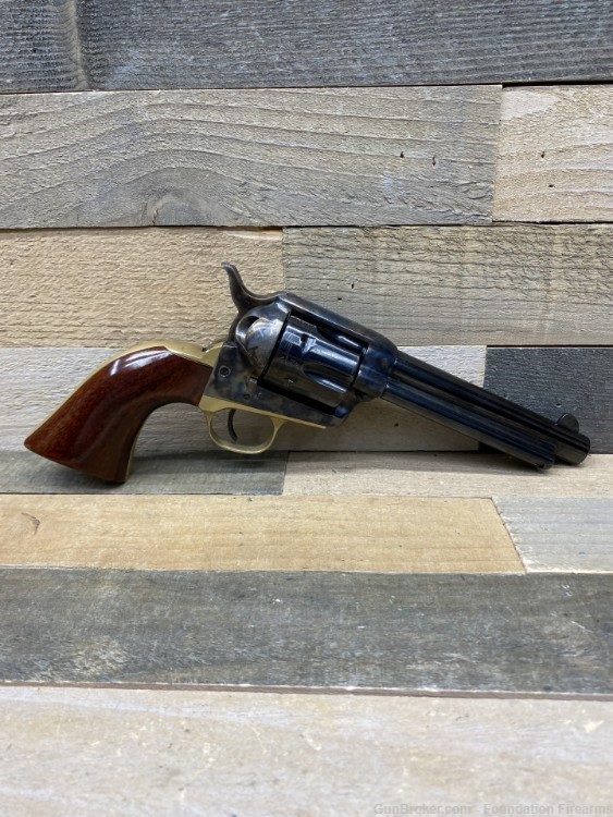 Uberti 1873 Cattleman .357 Mag Revolver 5.5" Barrel -img-1