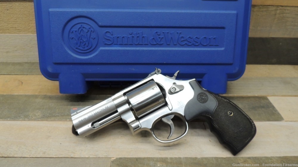 SMITH & WESSON 686-6 PLUS 7 SHOT STAINLESS UNFLUTED CYLINDER 3"-img-0