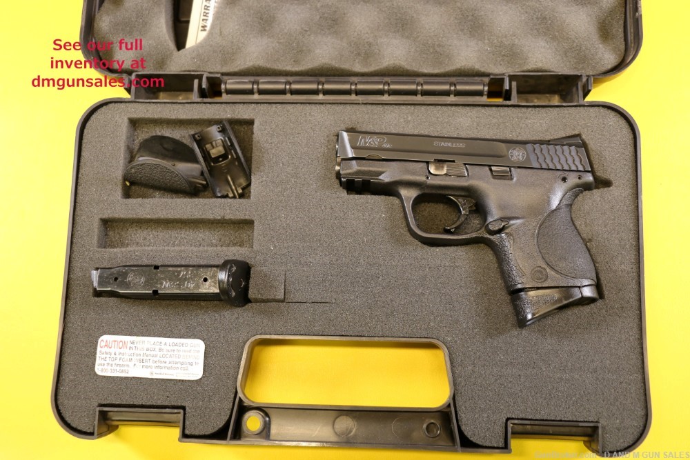 S&W M&P40c .40s&W WITH 2 MAGS AND BOX -img-0