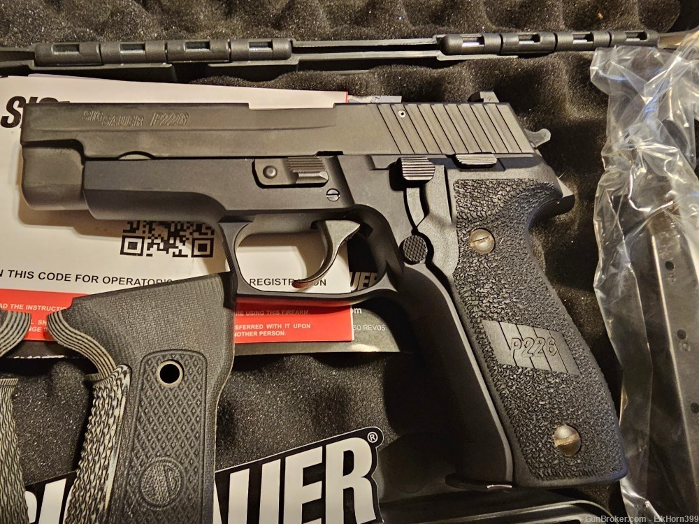 NEW Sig P226 Classic Carry (Legacy), TALO EDITION, 9mm, MY LAST ONE-img-1