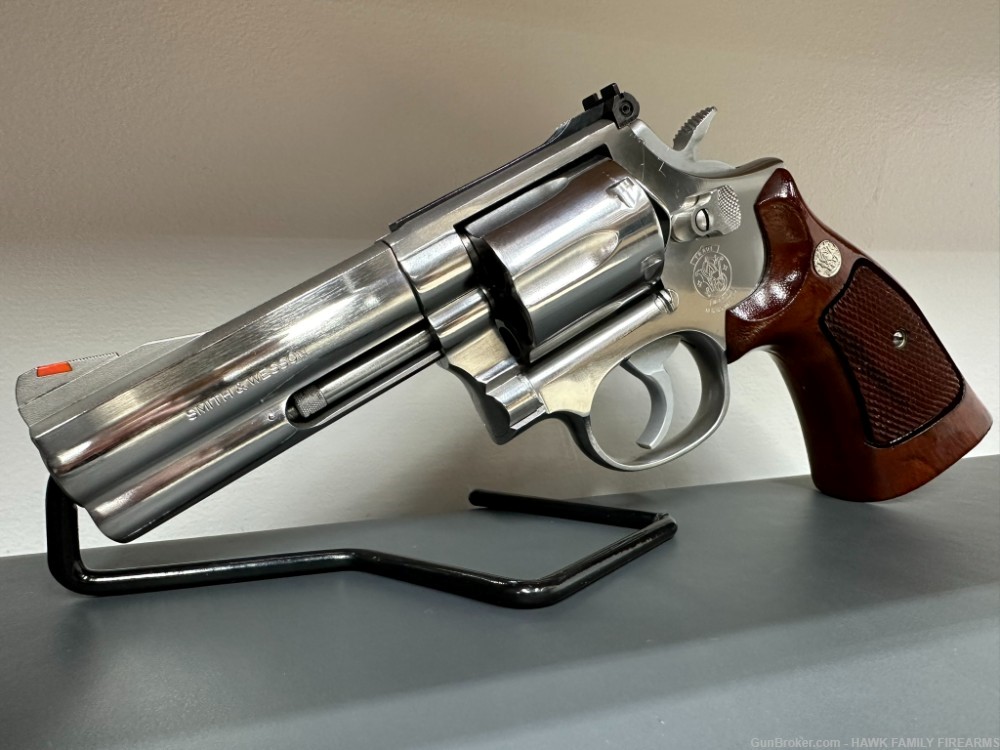 SMITH & WESSON 686-1 *PRE-LOCK* POLISHED STAINLESS 357 MAG 4" GORGEOUS-img-2
