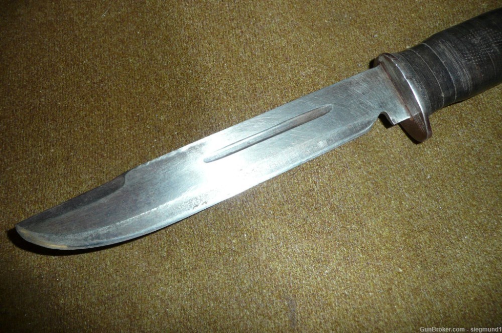 Fighting Knife, WWII era "EGW" maker with sheath-img-4