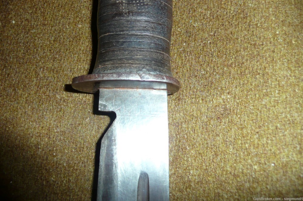 Fighting Knife, WWII era "EGW" maker with sheath-img-6