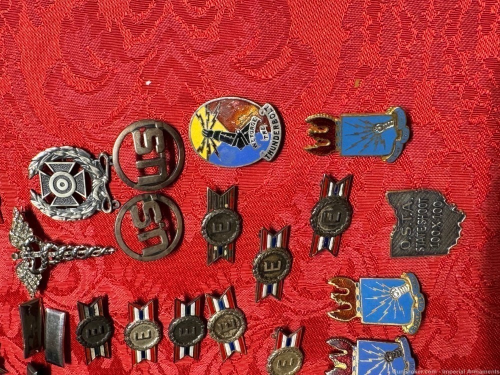 Lot of US Military Army Navy Marine WW2$ Later Sterling Silver badges-img-3
