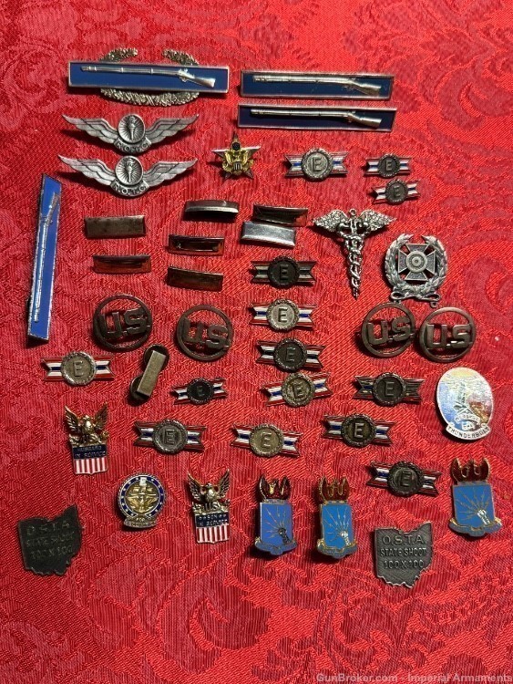Lot of US Military Army Navy Marine WW2$ Later Sterling Silver badges-img-0