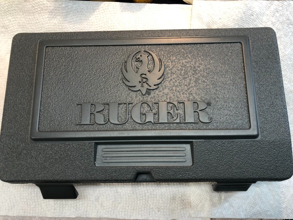 Ruger GP 100, .357 mag custom grips, holster, case.-img-21