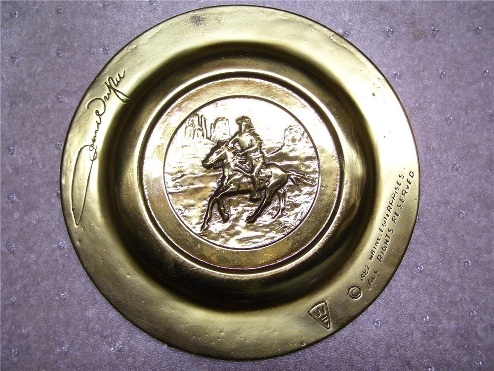 John Wayne Congressional Medal-img-1