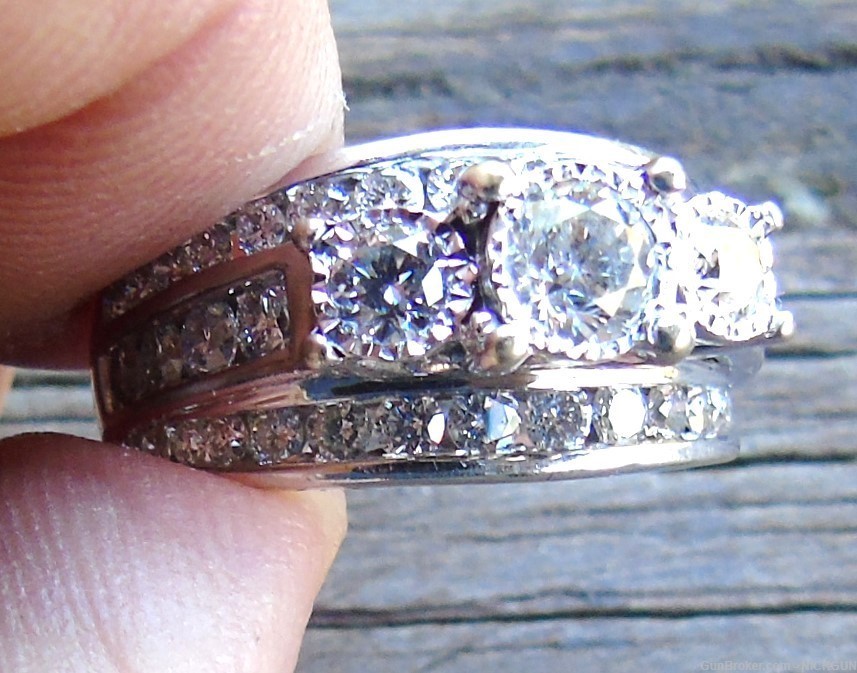 A stunning 14 kt. White gold & Diamond Ladies Ring. -img-4