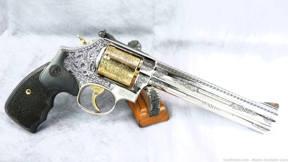 S&W 686 PLUS ENGRAVED HIGH POLISH STAINLESS STEEL 24K GOLD ACCENTS-img-5