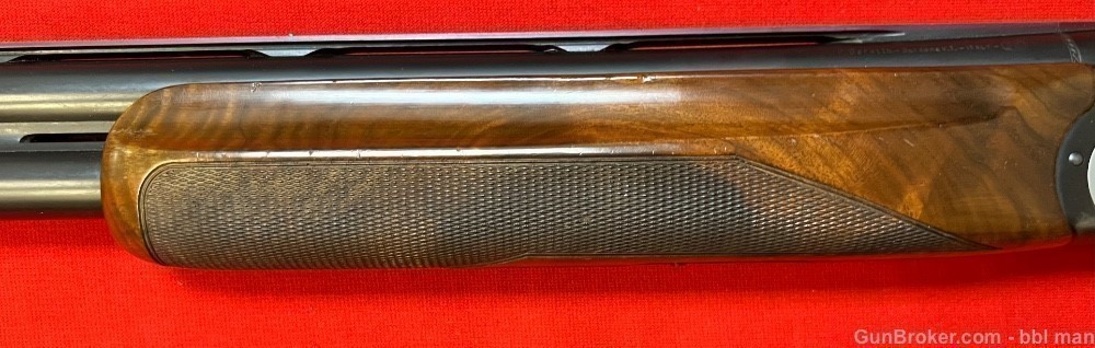 Beretta 682 Skeet Over Under 12 / 20 / 28 / 410 Ga. Briley Set with Case -img-4