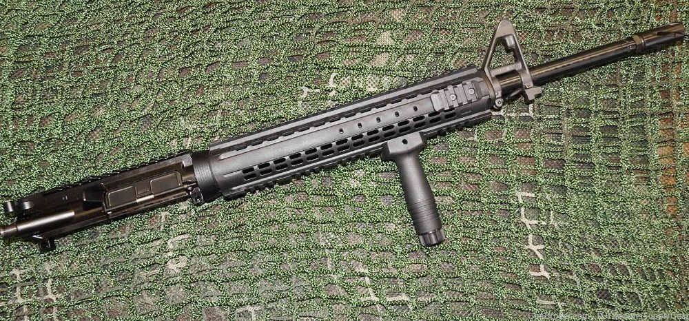AR-15 / M-16A3 Complete Upper Receiver w/ IMI Handguard & Forward Grip-img-0