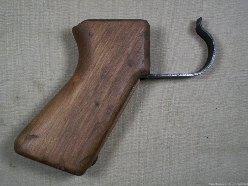 Australian L1A1 pistol grip, wood, + trigger guard & strap........ inch fal-img-1
