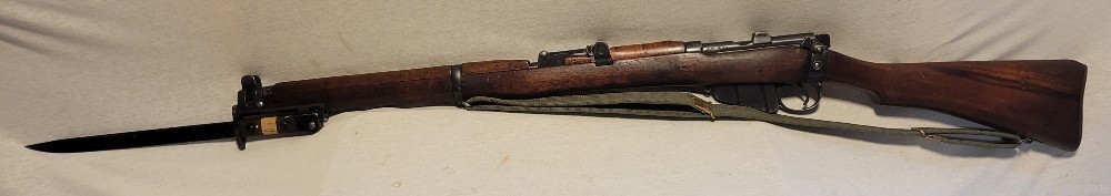 British Lee Enfield No 1 MKIII GRI Ishapore 1941 SHTLE III * .303 rifle-img-0
