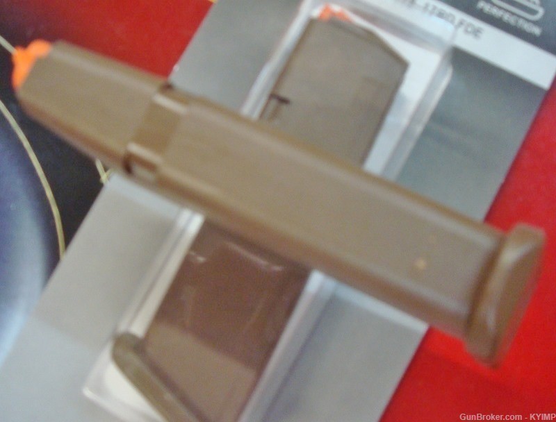 5 Glock Factory Original Model 17 Drop Free New FDE 17 rd 9mm magazine s-img-2