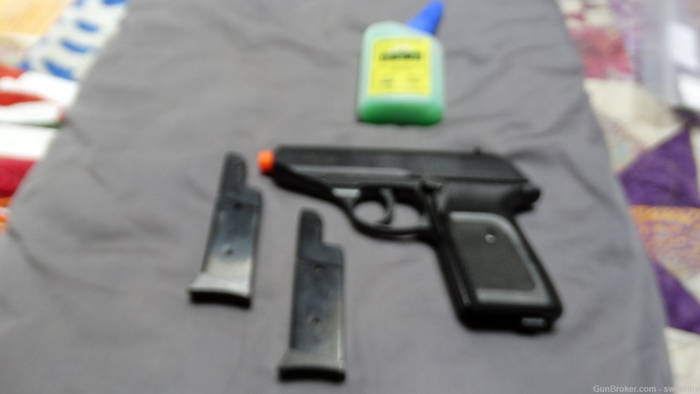 airsoft sig p230 with two magazines and pellets-img-0