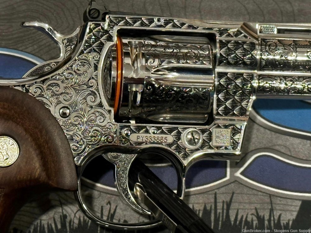 Colt Python 4.25 Special Edition - Engraved -img-2