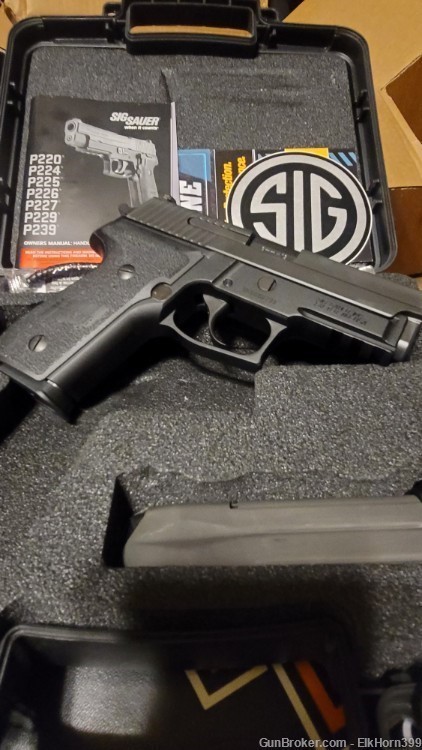 NEW Sig P229-1 E29R, 9mm, 2-15 Round Mags MY LAST ONE!-img-1