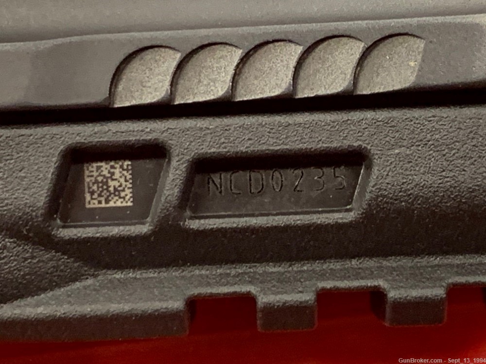 Smith & Wesson M&P9 M2.0 5.25" APEX trigger, Trijicon NS 9mm in BOX!-img-1