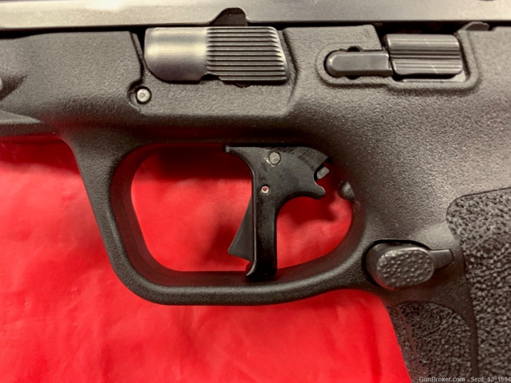 Smith & Wesson M&P9 M2.0 5.25" APEX trigger, Trijicon NS 9mm in BOX!-img-4