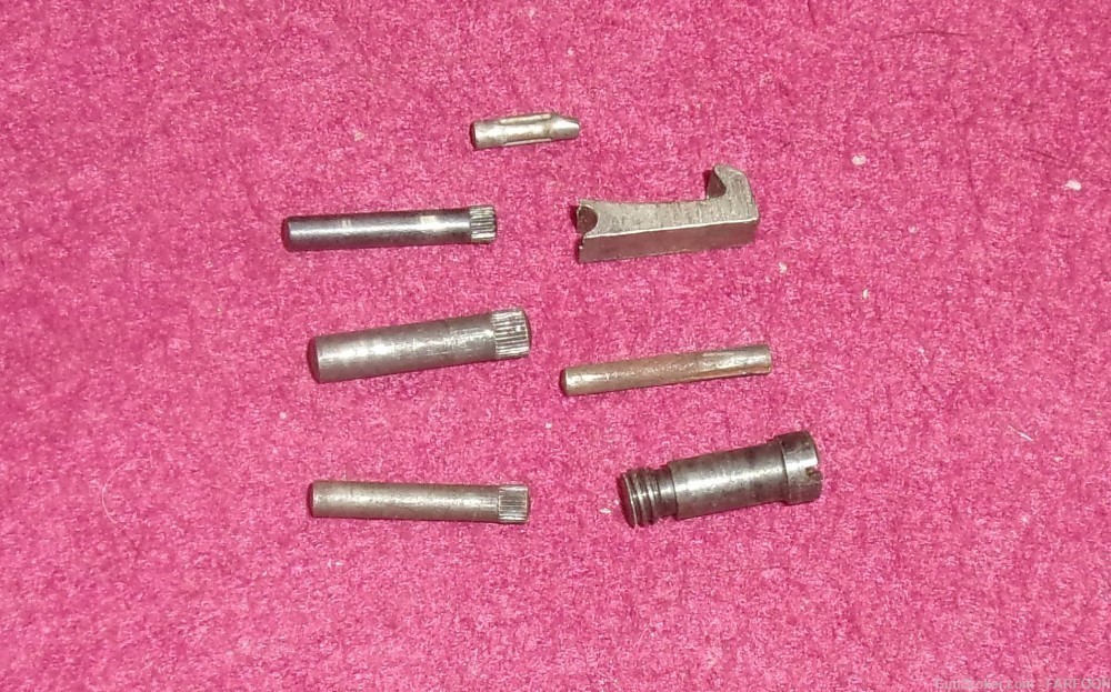 NEF R73 32 H&R MAGNUM 6 MISCELLANOUS PINS ASSEMBLY-img-0