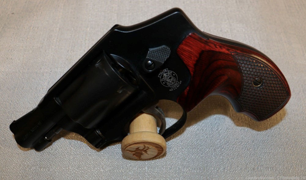 Smith & Wesson 442 38 Spl +P 1.88" Barrel 5 Shot Factory Case-img-2