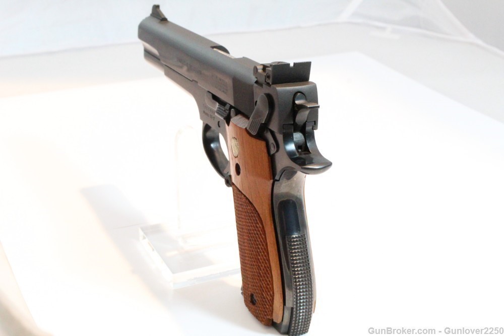 Smith & Wesson Model 52-2 .38 Spl Mid Range Mint w/box! S&W-img-3