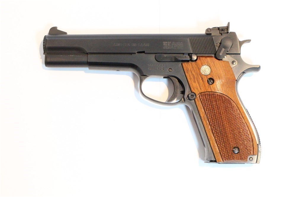 Smith & Wesson Model 52-2 .38 Spl Mid Range Mint w/box! S&W-img-0