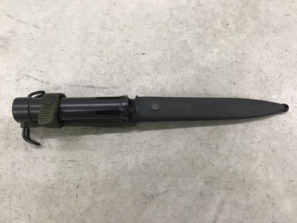 Belgian Type C FAL Bayonet With Scabbard Penny Auction NR 0.01-img-0