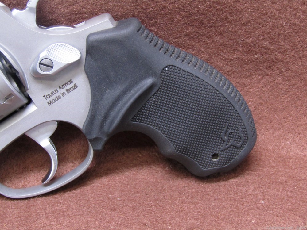 Taurus 856 38 SPL 6 Shot Double Action Revolver Like New-img-8