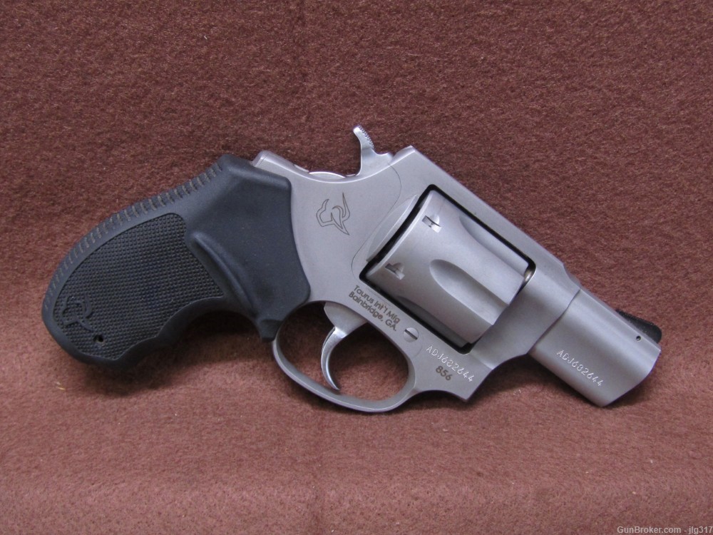 Taurus 856 38 SPL 6 Shot Double Action Revolver Like New-img-0