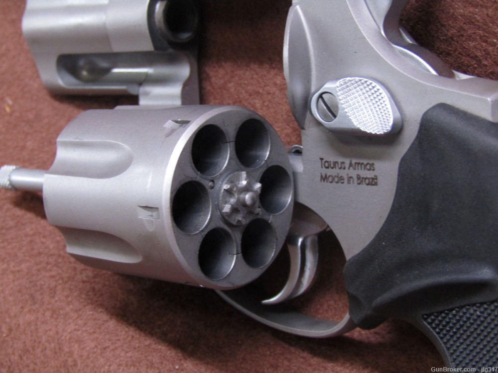 Taurus 856 38 SPL 6 Shot Double Action Revolver Like New-img-11