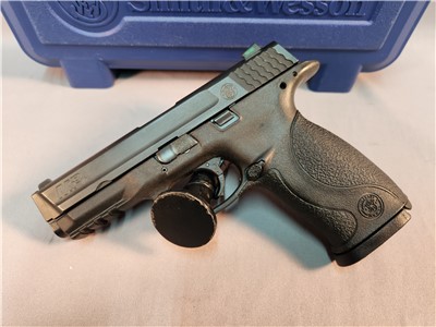 SMITH & WESSON M&P40 40S&W USED! PENNY AUCTION!