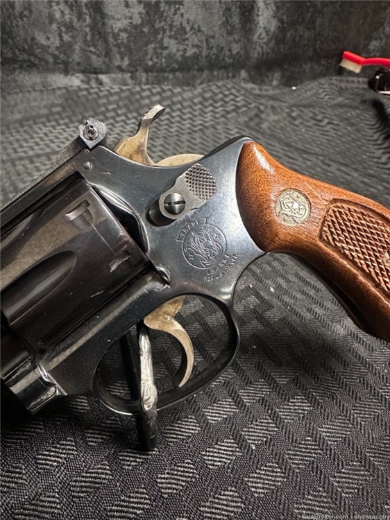 SMITH AND WESSON MODEL 34. 22 LR. GOOD CONDITION!-img-2