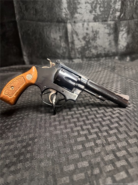 SMITH AND WESSON MODEL 34. 22 LR. GOOD CONDITION!-img-5