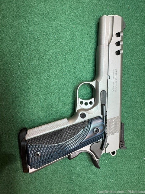 Smith and Wesson SW1911PC 45ACP-img-5