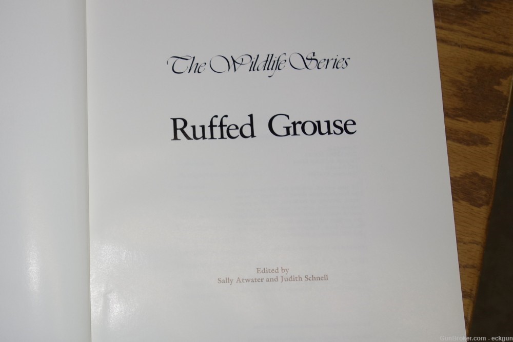 Ruffed Grouse, The Wildlife Series, 1st edition like new-img-2