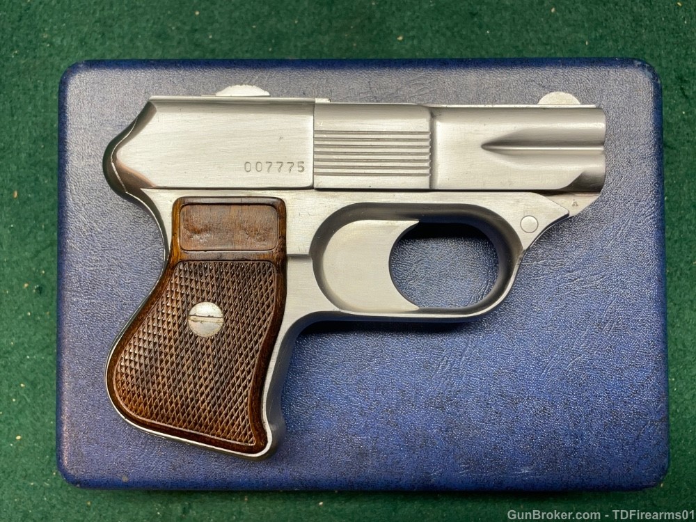COP Derringer Double action .357 mag 4 barrel handgun w/ factory Case-img-3