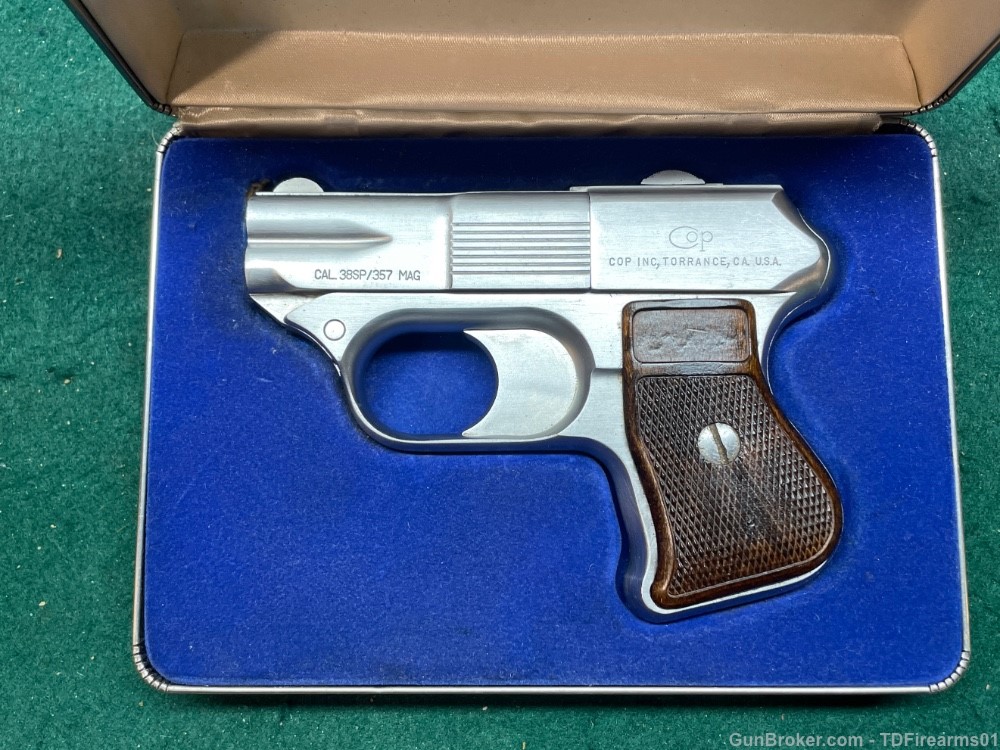 COP Derringer Double action .357 mag 4 barrel handgun w/ factory Case-img-5