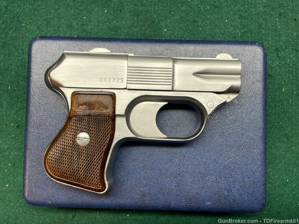 COP Derringer Double action .357 mag 4 barrel handgun w/ factory Case-img-2