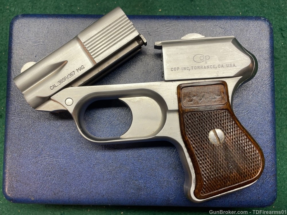 COP Derringer Double action .357 mag 4 barrel handgun w/ factory Case-img-8
