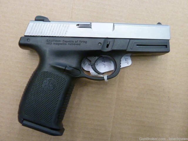 SMITH & WESSON SW40VE-img-1