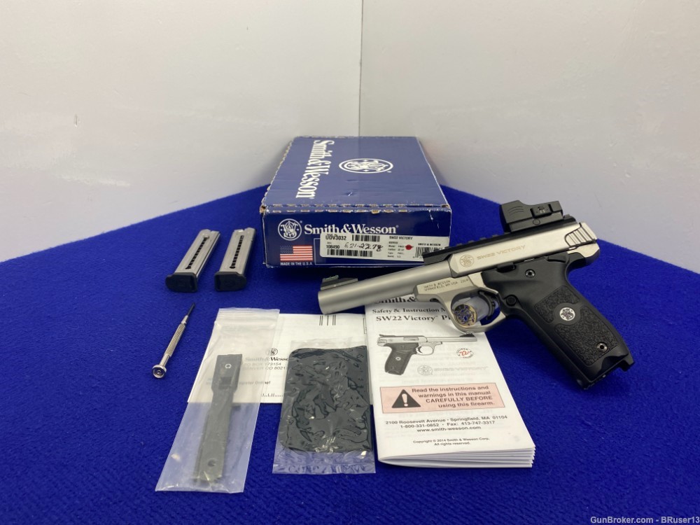 Smith Wesson SW22 Victory .22LR Stainless 5.5" *RELIABLE, ACCURATE RIMFIRE*-img-0