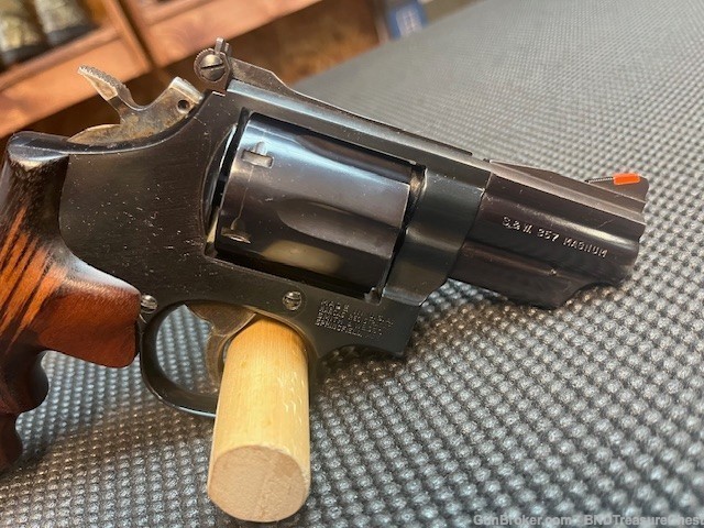 Smith Wesson 19-5 6 Shot Revolver-img-1