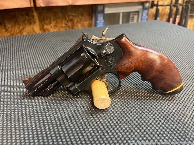 Smith Wesson 19-5 6 Shot Revolver-img-4