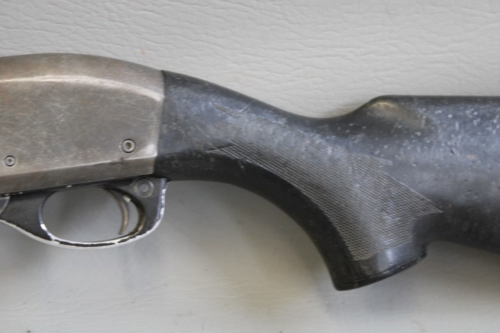 Remington 870 Police Magnum 12 GA 20" Item S-157-img-13