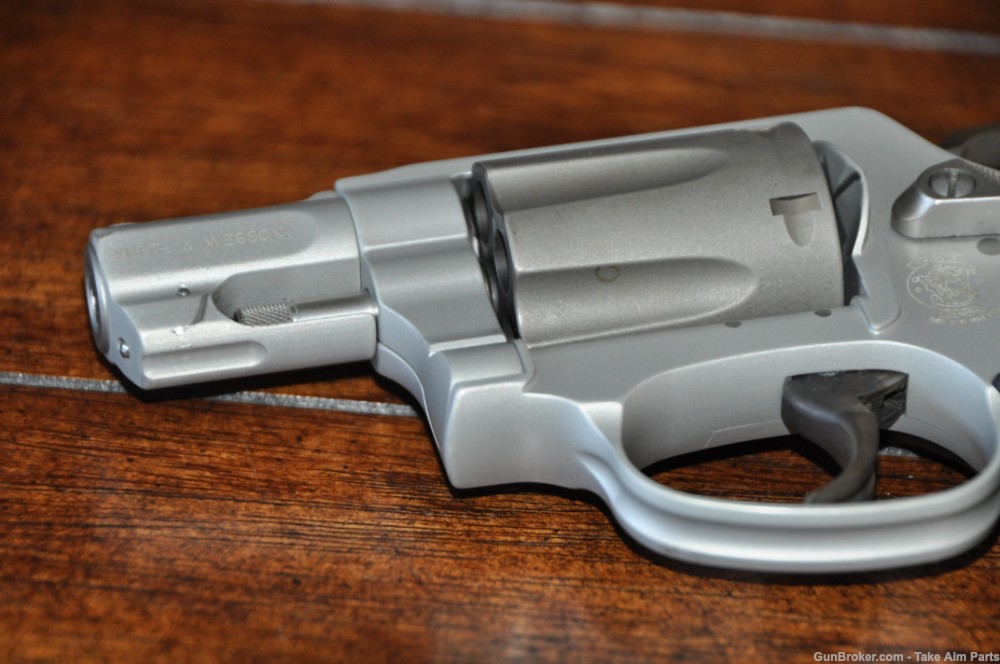 Smith & Wesson 331 Air Lite Titanium 32HR Mag w/ CTC Laser Grips-img-13