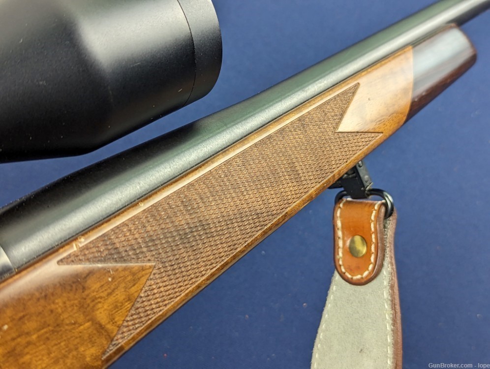 Beautiful Weatherby Vanguard .300 Mag Deluxe w/Scope and Custom Features-img-10